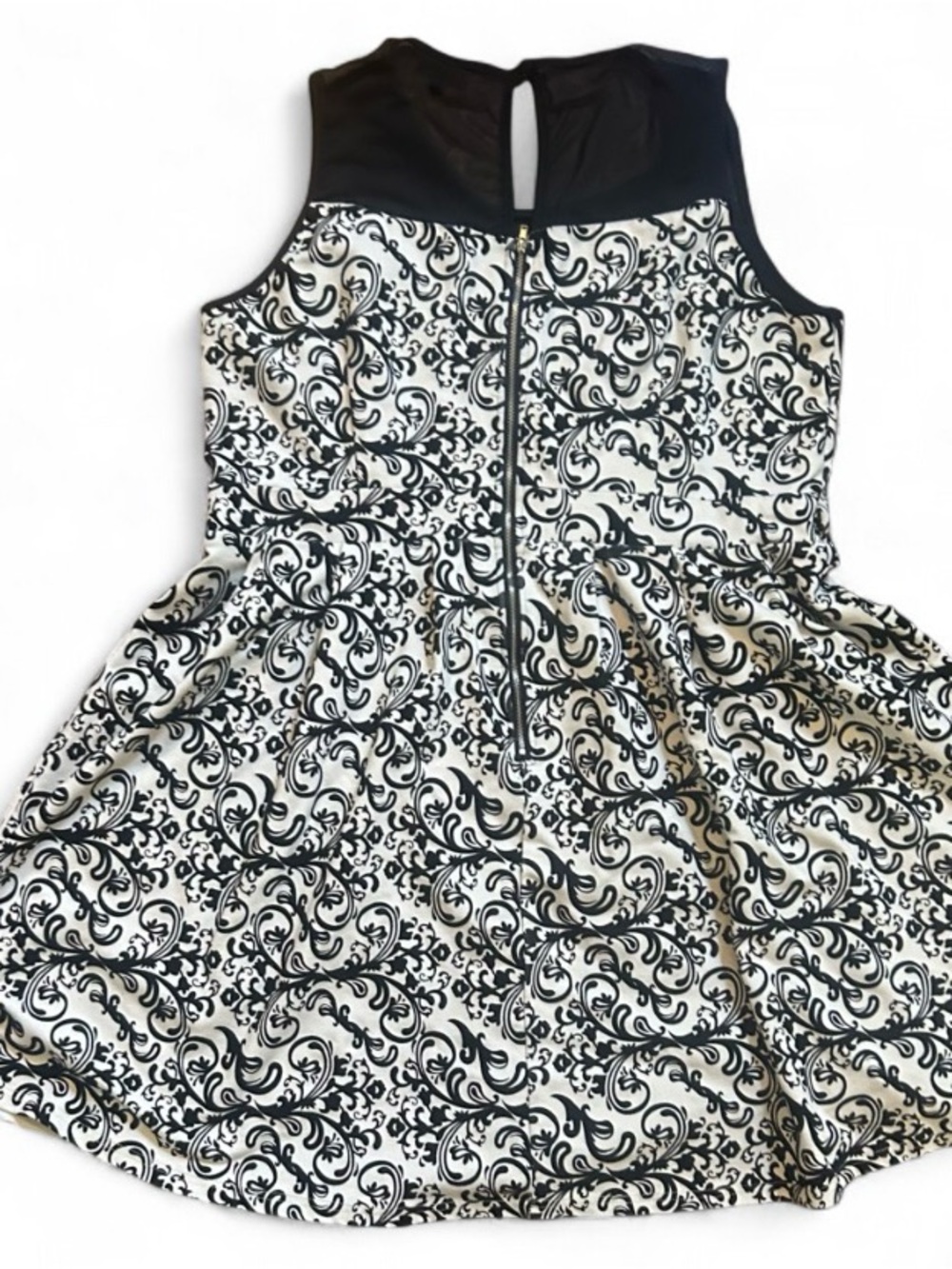 City Chic Black and White Damasc Patterned Fit-and-Flare MIDI Dress (size 20)